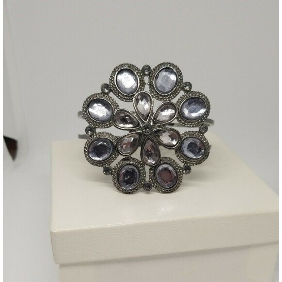 Silver Tone Cuff Bracelet Grey Purple Plastic Beads Crystal Floral Decorative - Picture 4 of 7